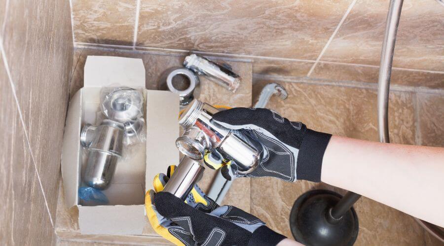 Expert Emergency Roof Repairs services in Campbellton, FL